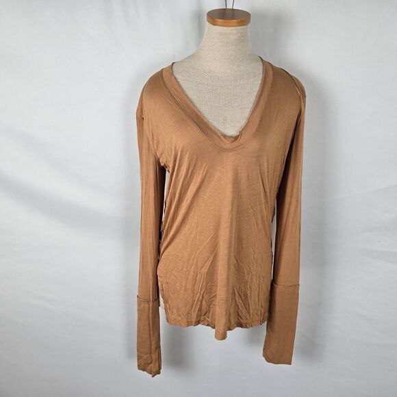 Free People T-Shirt Women's S Golden Nugget Fresh and Clean Long Sleeve Tee NWT - Picture 1 of 10